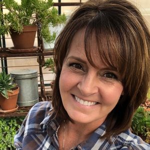 Meet your Posher, Rebekah